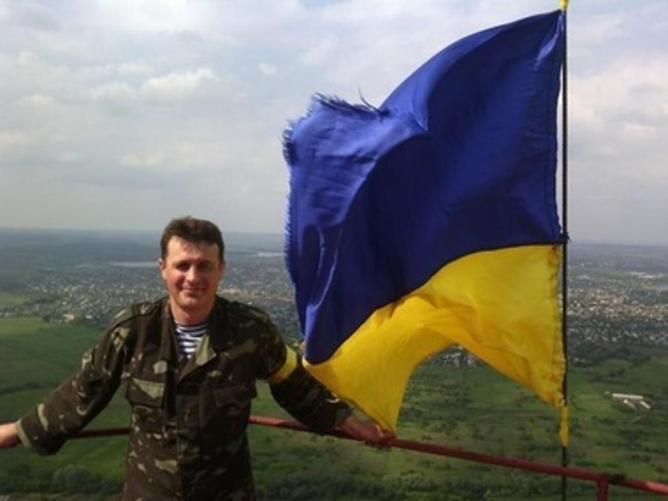 Боевики покинули Славянск, и в городе восстановят государственную символику