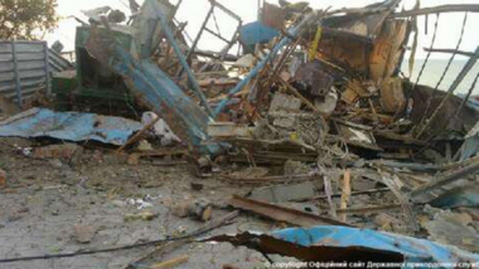 Боевики разрушили здание поста наблюдения