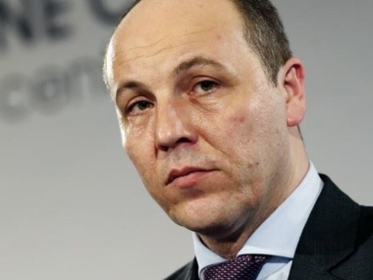 Парубий заявил, что боевики в панике покидают Славянск