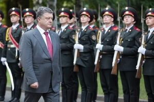 Порошенко заявил, что освобождение Славянска имеет "огромное символическое значение"