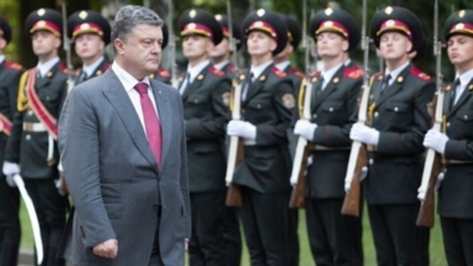 Порошенко заявил, что освобождение Славянска имеет "огромное символическое значение"