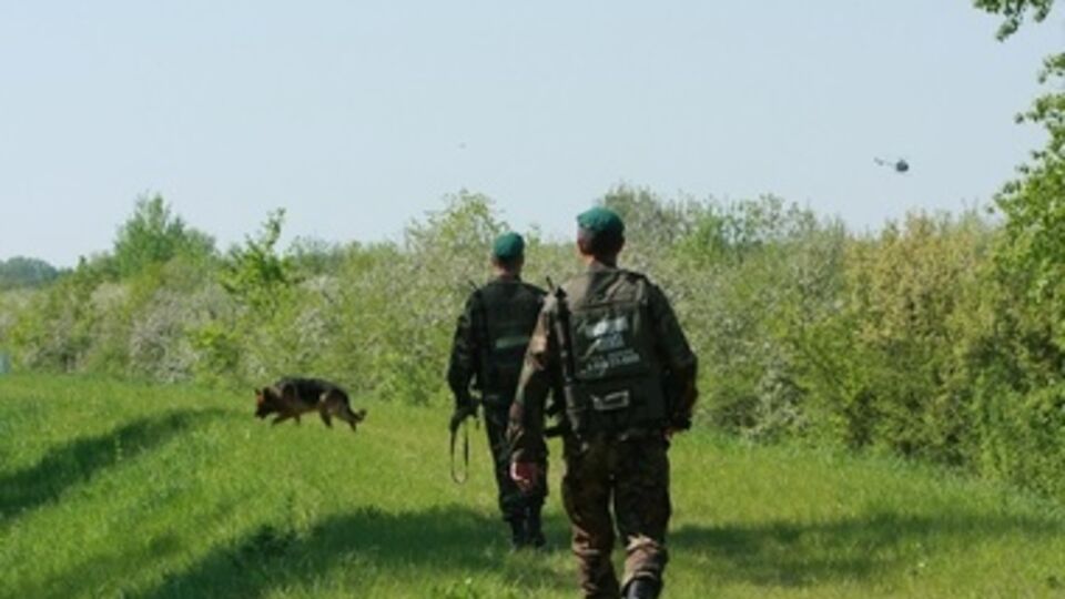 Пограничники восстанавливают контроль над границей