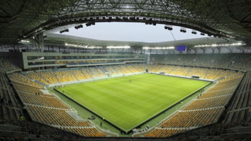 "Днепр" отказывается играть на львовском стадионе