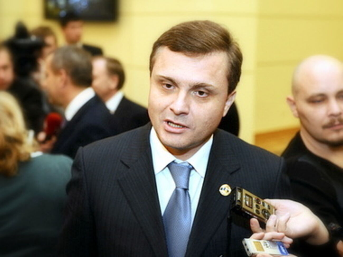 Левочкин "с симпатией" относится к партии, которую, по данным СМИ, сам создавал