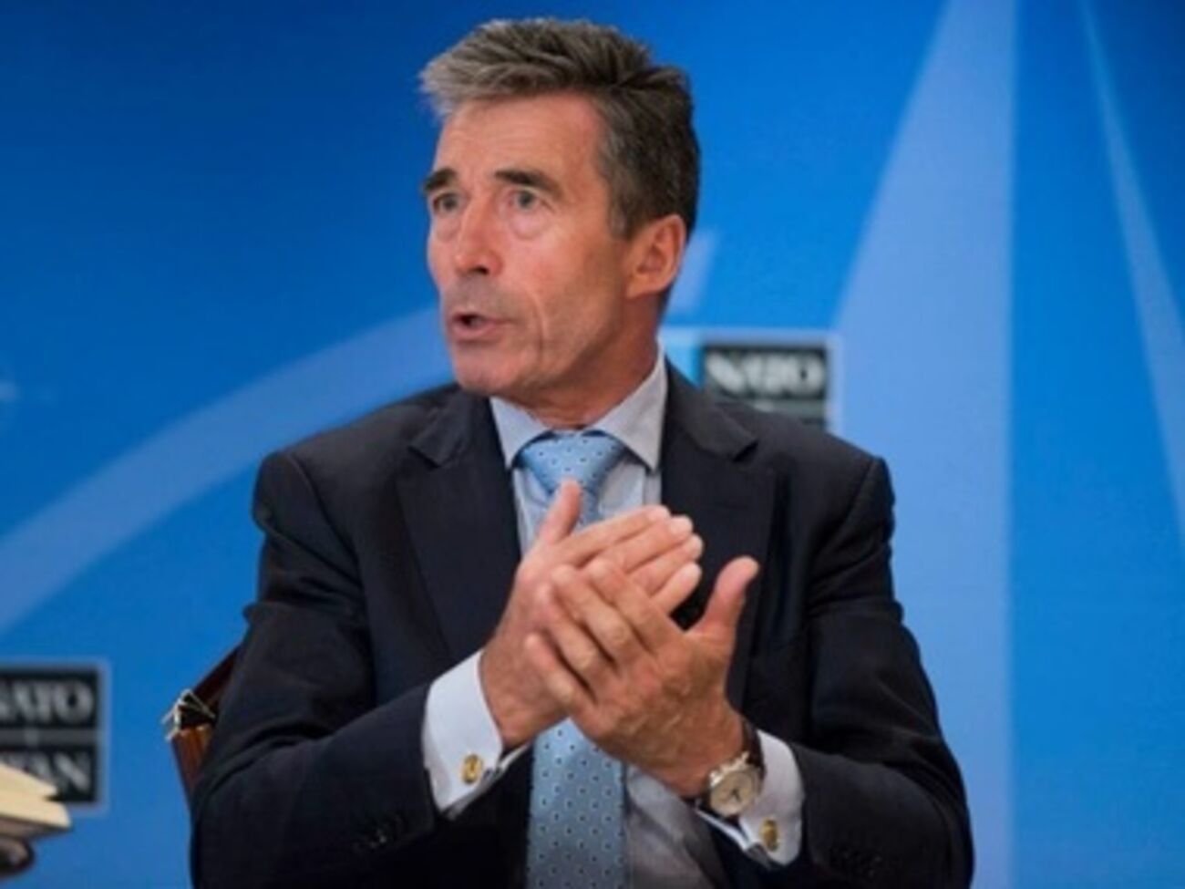 Расмуссен: В войне против Украины РФ сочетает&nbsp;традиционные военные действия и скрытые операции