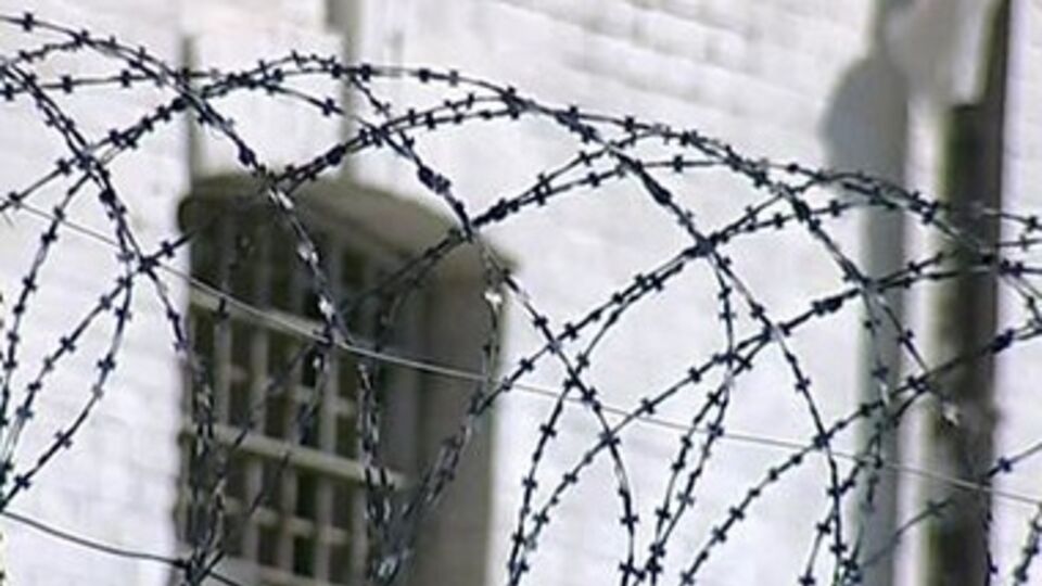 Около 20 боевиков пытались разрушить основное ограждение с помощью гранатометов