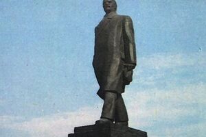 Памятник Ленину в Краматорске