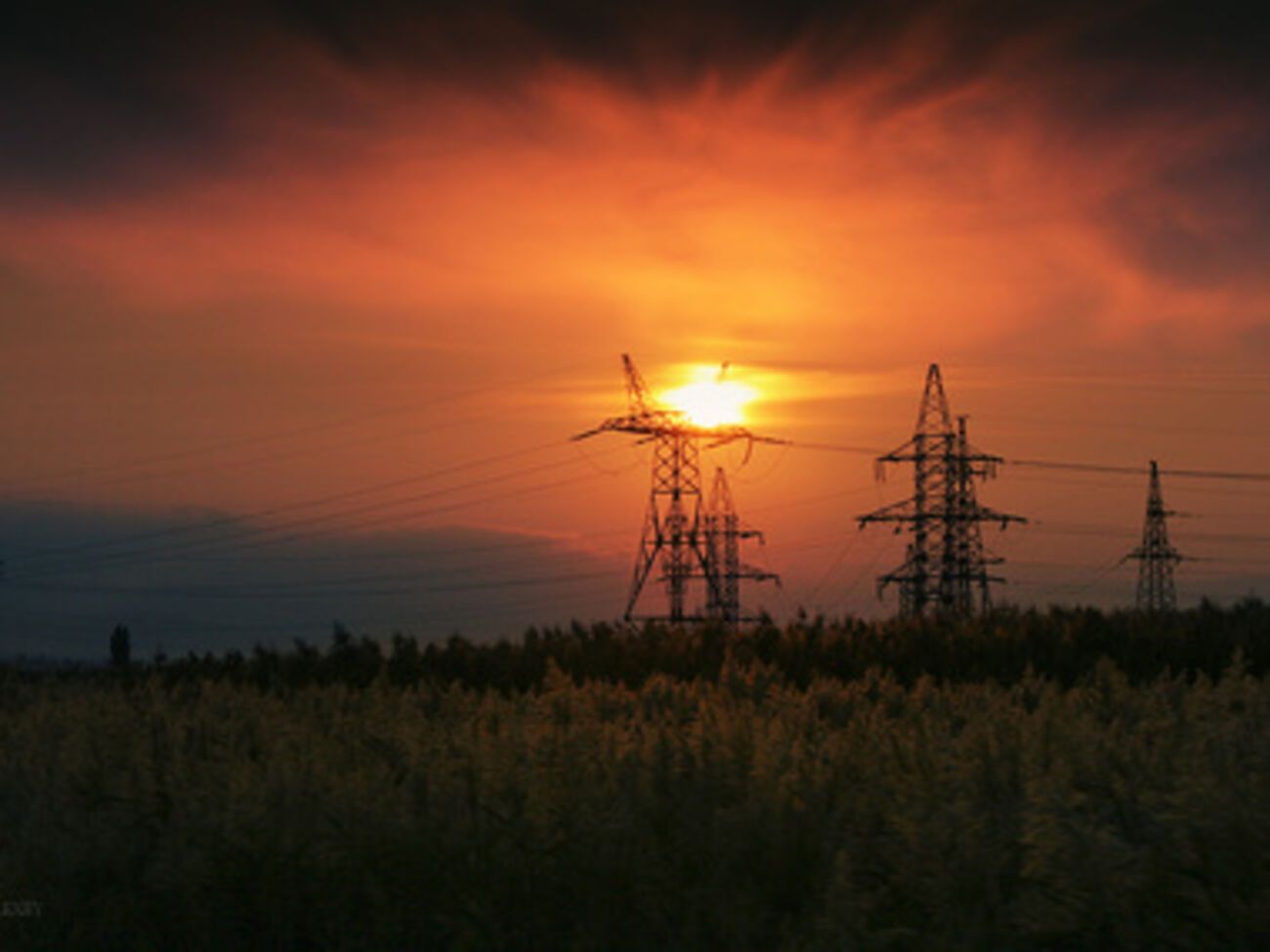 Крым расплачивается за электричество в полном объеме, заверил Продан