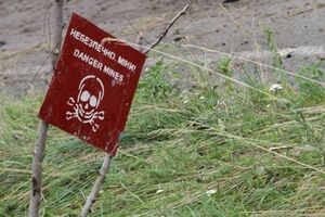 Убегающие от сил АТО террористы оставляют за собой хаос. Фоторепортаж