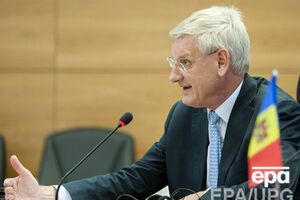 Бильдт призвал страны мира не мириться с аннексией Крыма