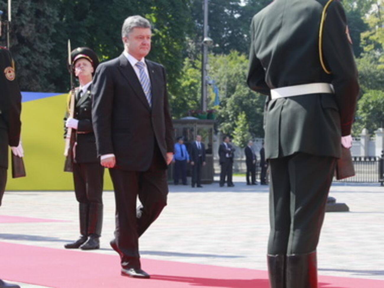 Порошенко готов к миру, но не с террористами