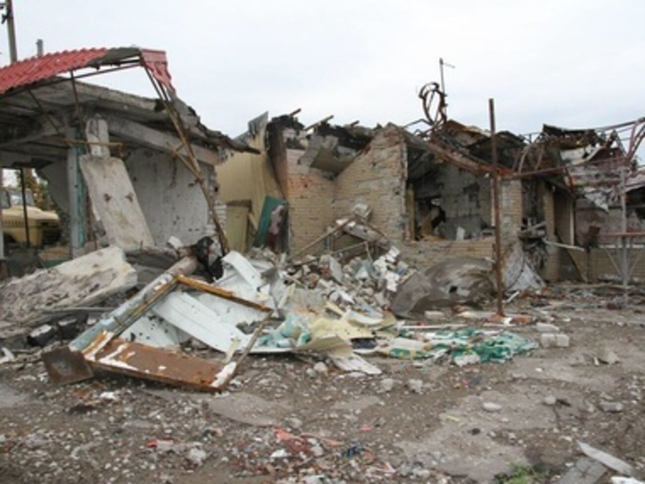 Последствия обстрела под Славянском