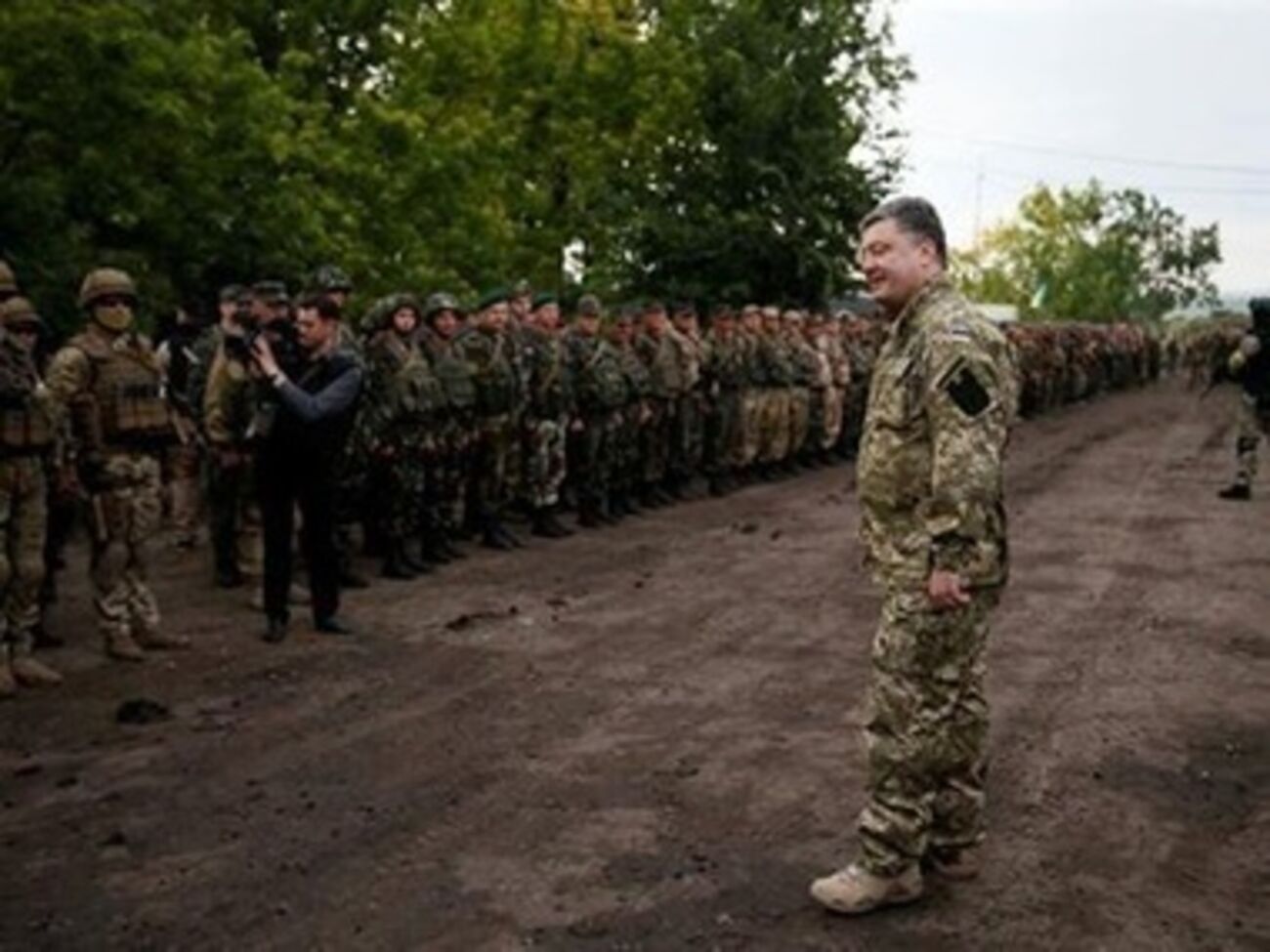 Сегодня&nbsp;Президент Украины Петр Порошенко&nbsp;приехал&nbsp;в Славянск