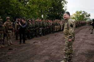 Сегодня Президент Украины Петр Порошенко приехал в Славянск
