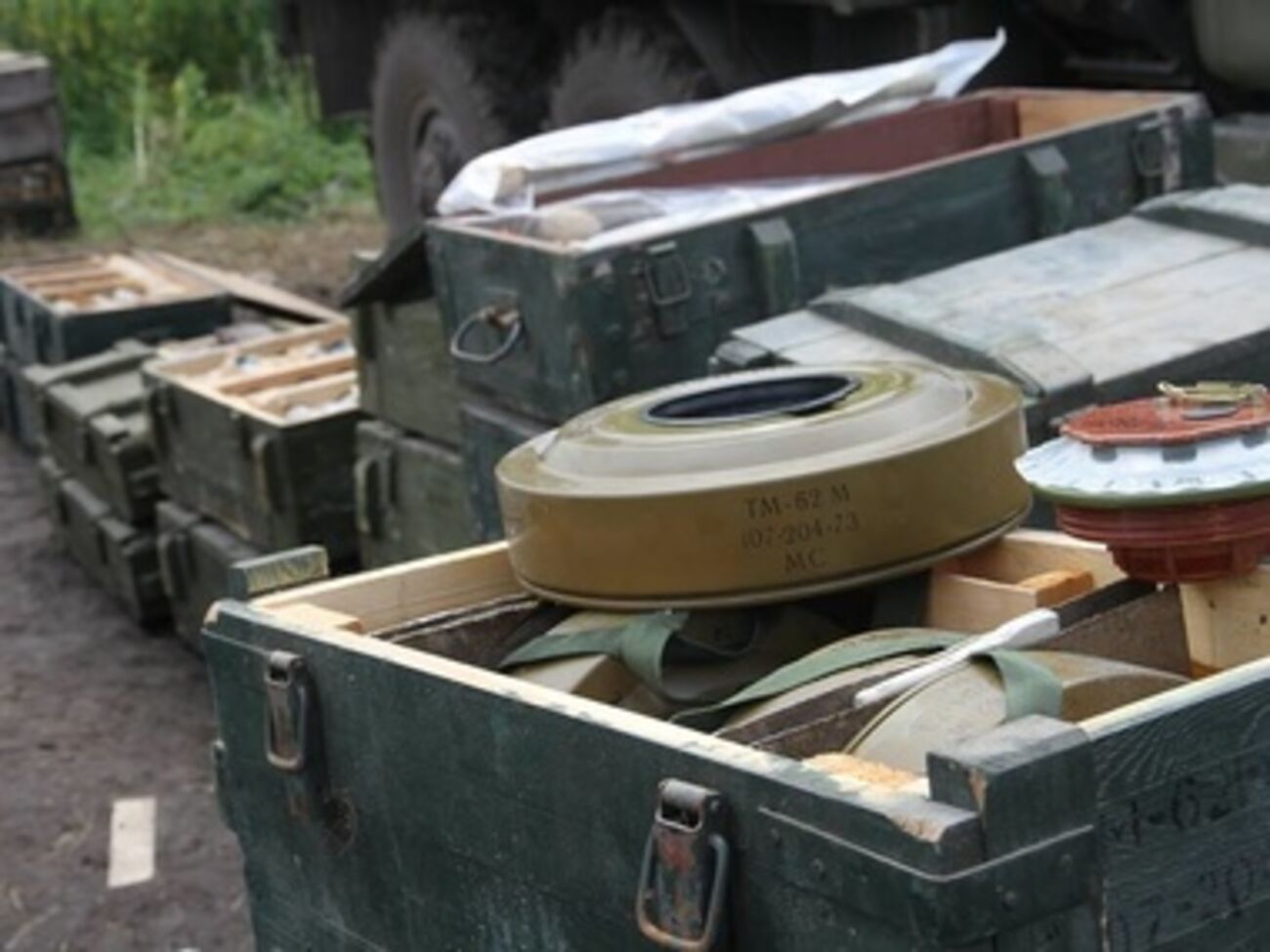 Украинские силовики захватили арсенал боевиков