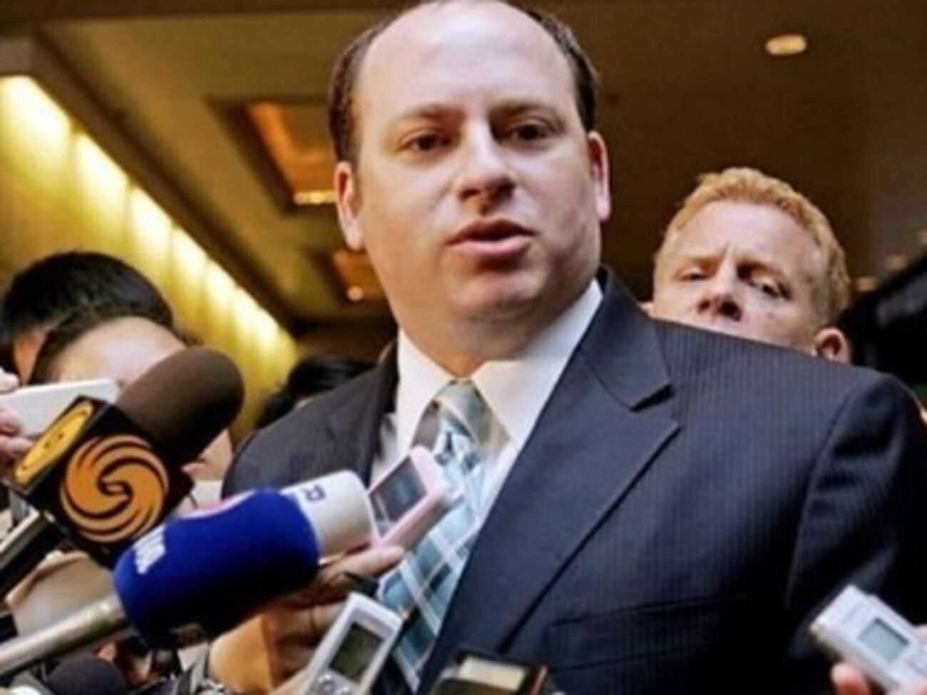 Представитель правительства США Дэниел Глейзер рассказал о готовящихся санкциях