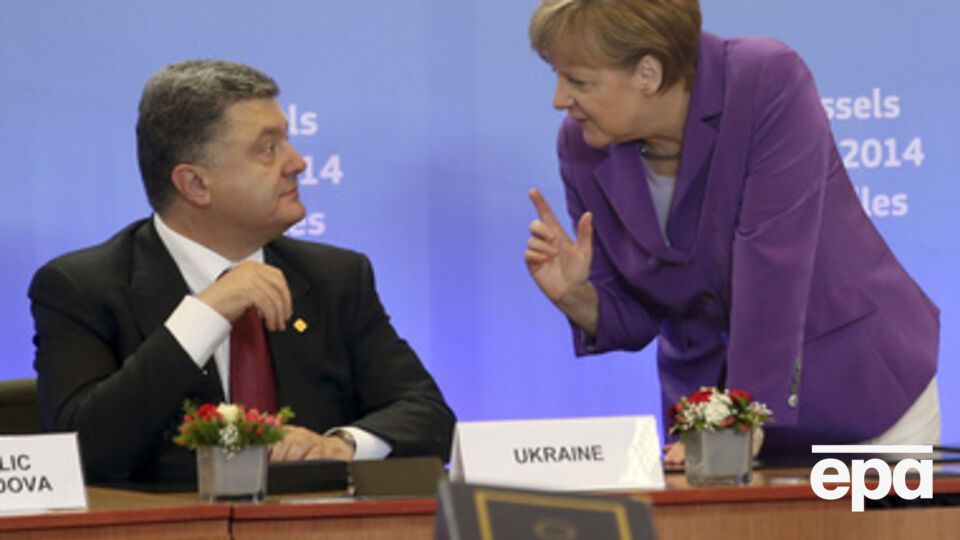 Порошенко, Меркель и Олланд обсудили кризис на Донбассе