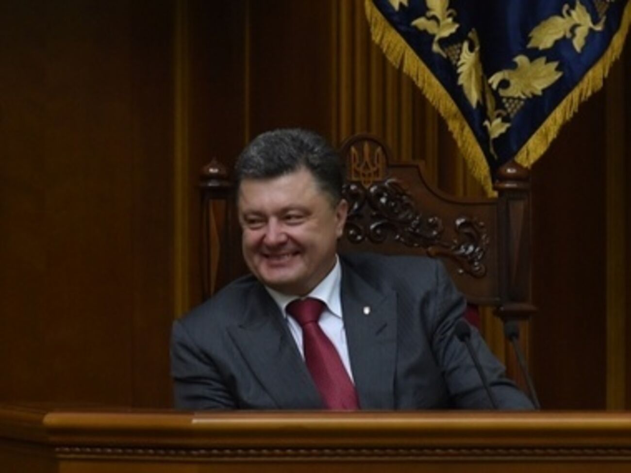 Институт представителей президента должен помешать появлению "25 межигорий", заявил Порошенко