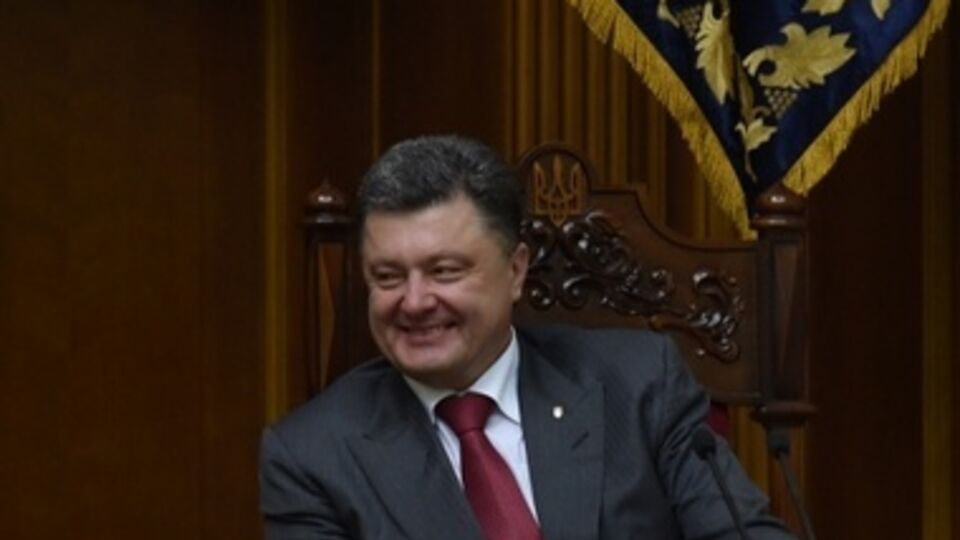 Институт представителей президента должен помешать появлению "25 межигорий", заявил Порошенко