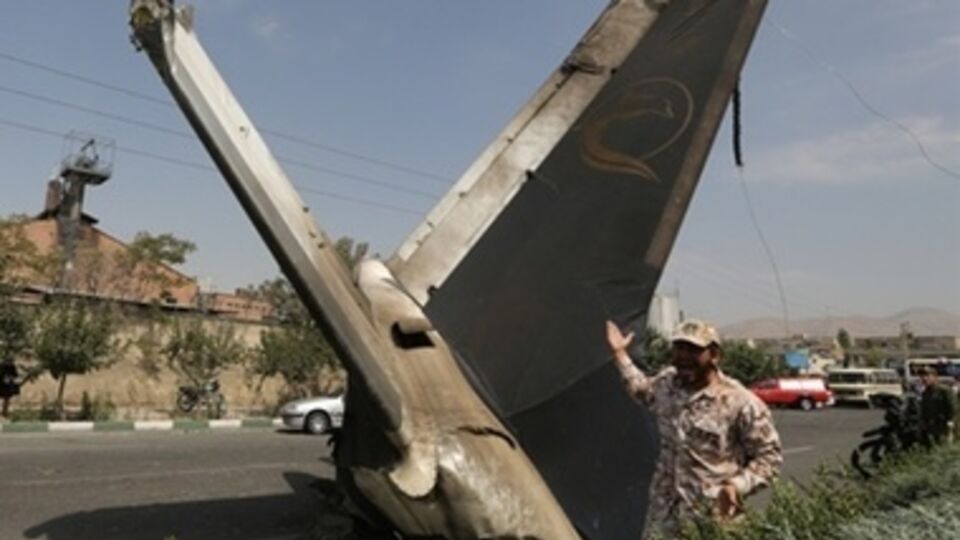 Через несколько секунд после взлета самолет рухнул