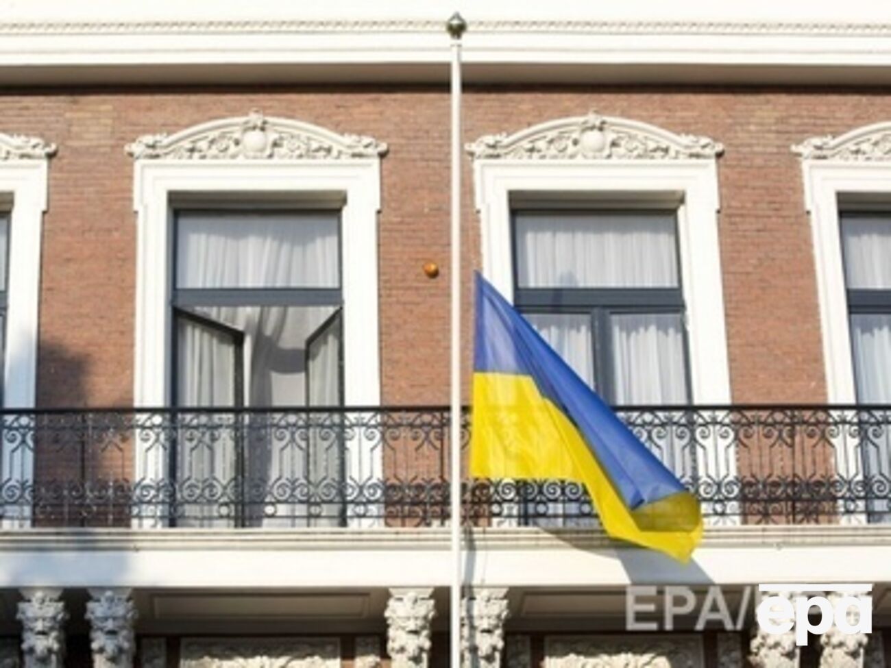 Сегодня в Одессе и Овидиополе похоронили доставленных из зоны АТО погибших военнослужащих