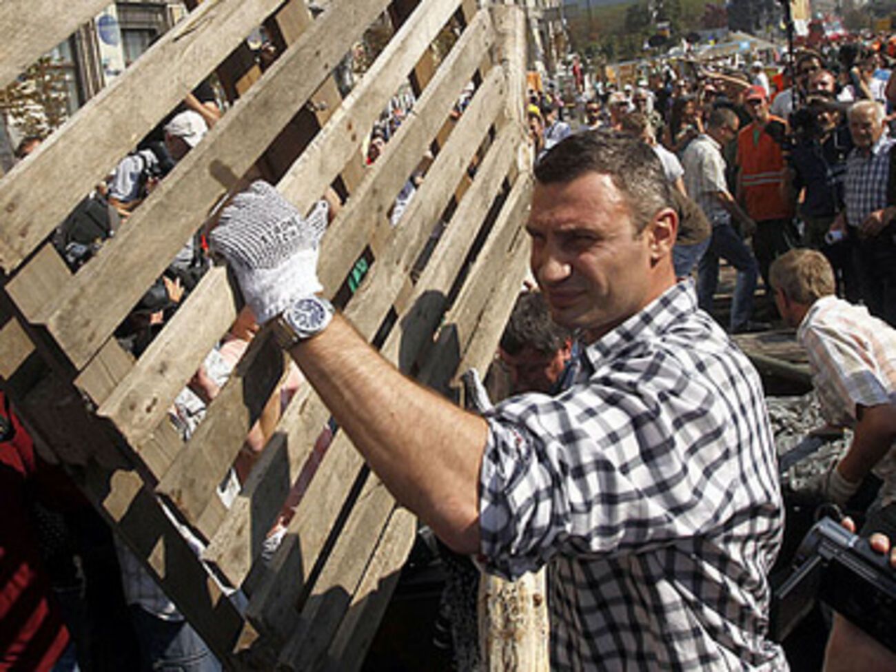 Кличко заявил, что Институтская останется закрытой для транспорта