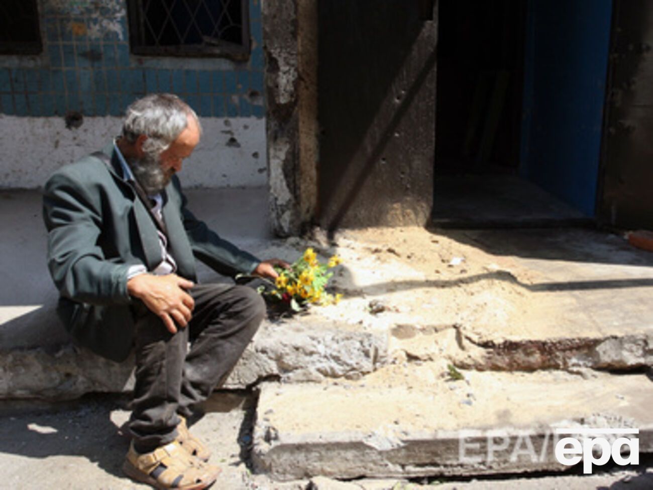 Донецк продолжают обстреливать