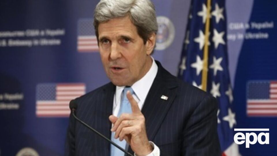 Джон Керри обсудил с Петром Порошенко вопросы гуманитарной помощи Донбассу