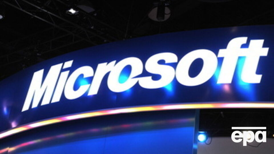 Компания планирует прекратить сотрудничество с российскими банками