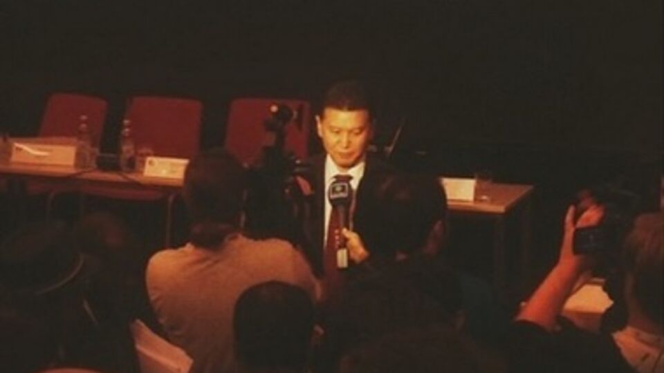 Кирсан Илюмжинов возглавляет ФИДЕ с 1995 года