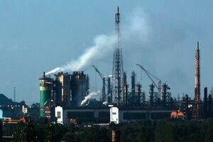 Россия обеспокоена возможной утечкой ядовитых веществ на заводе "Стирол" в Горловке