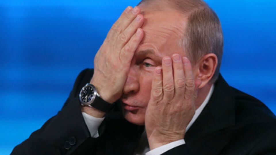 Путин дает сигнал Киеву --- уничтожайте этот вооруженный гиркинско-болотовский сброд, считает Юрий Бутусов