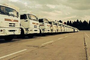 Военные грузовики перекрашивают в белый цвет, сообщают пользователи интернета