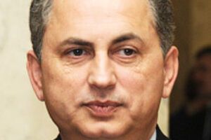 Стенин обвиняется в соучастии допроса пленных украинских десантников с применением пыток