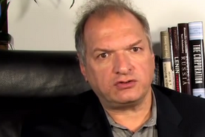 Фельштинский: Русские опять подошли к краю пропасти, их снова пошлют на войну обезумевшие правители