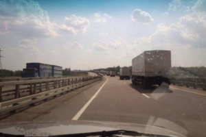 Как российский "гуманитарный конвой" едет в Украину. Фоторепортаж