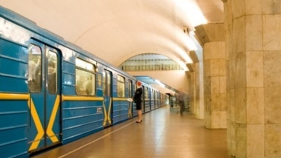 Информация об угрозе взрыва в метро поступила в 15.08