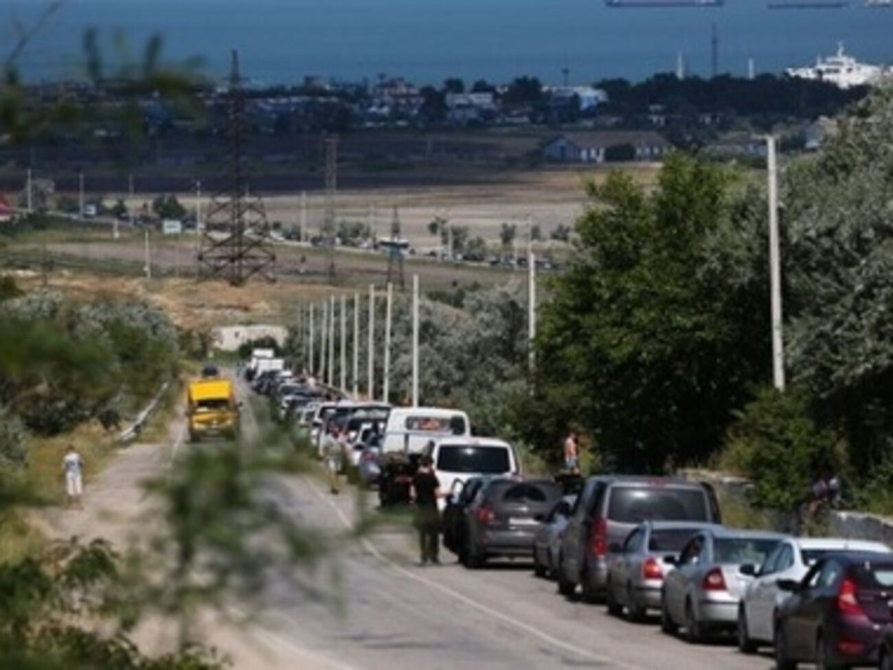 11 августа в порту Кавказ своей очереди на паром ожидали 2219 автомобилей