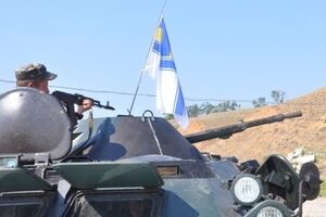 В ходе учений военные моряки отразили нападение условных "незаконных вооруженных формирований"