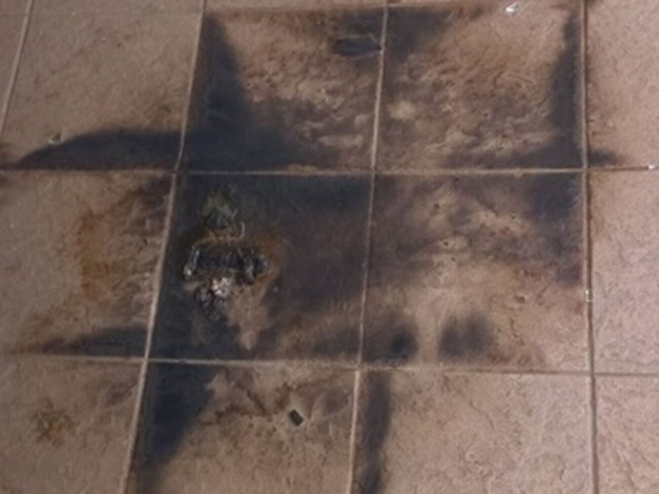 В Харькове бросили коктейль Молотова в кинотеатр, который демонстрирует фильм Лозницы "Майдан"