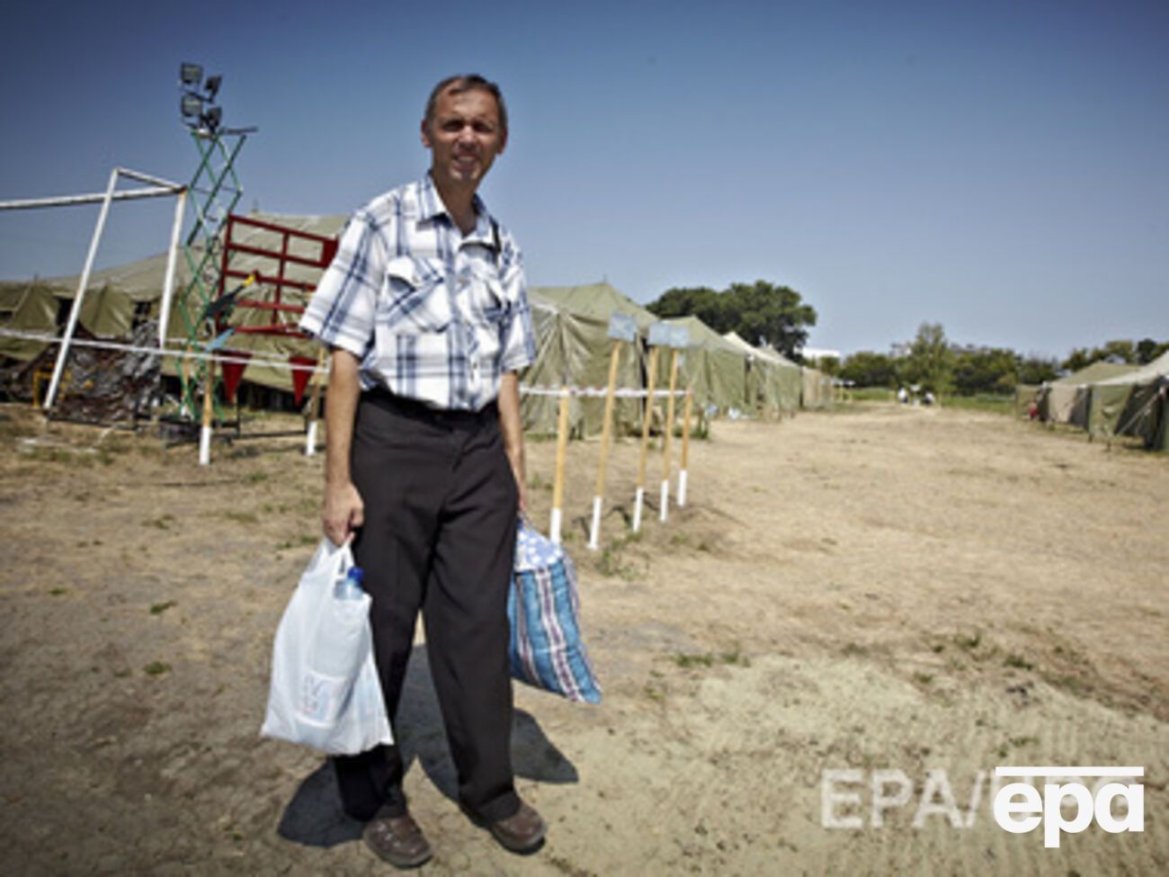 В освобожденных городах Донбасса возобновляется нормальная жизнь