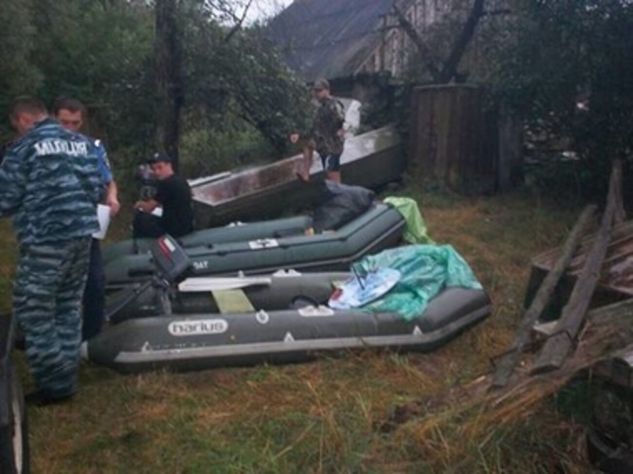 У задержанных изъяли плавсредства