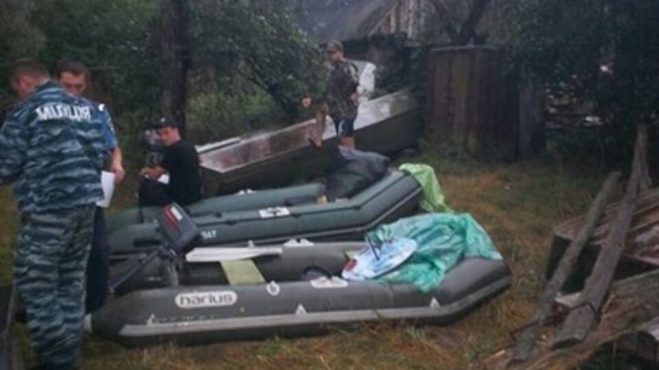 У задержанных изъяли плавсредства