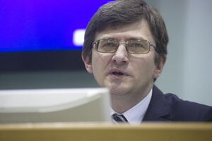 Порошенко не обязан объявлять перевыборы сразу же после истечения 30 дней после распада коалиции, заявил Магера