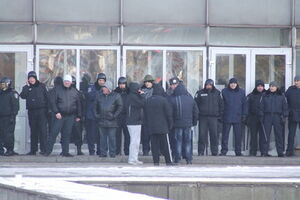 Генпрокуратура: "Титушки" устраивали беспорядки и насилие над людьми вследствие сговора запорожских чиновников