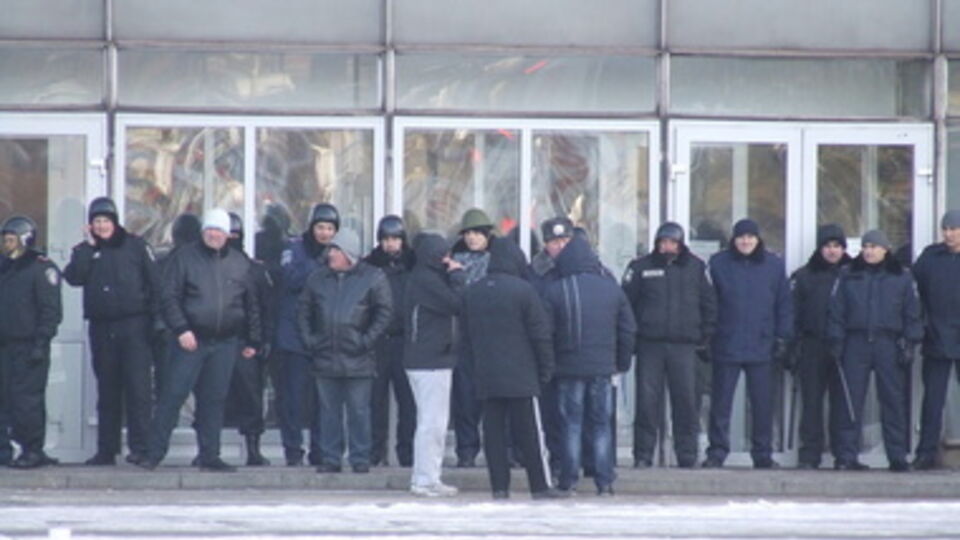 Генпрокуратура: "Титушки" устраивали беспорядки и насилие над людьми вследствие сговора запорожских чиновников