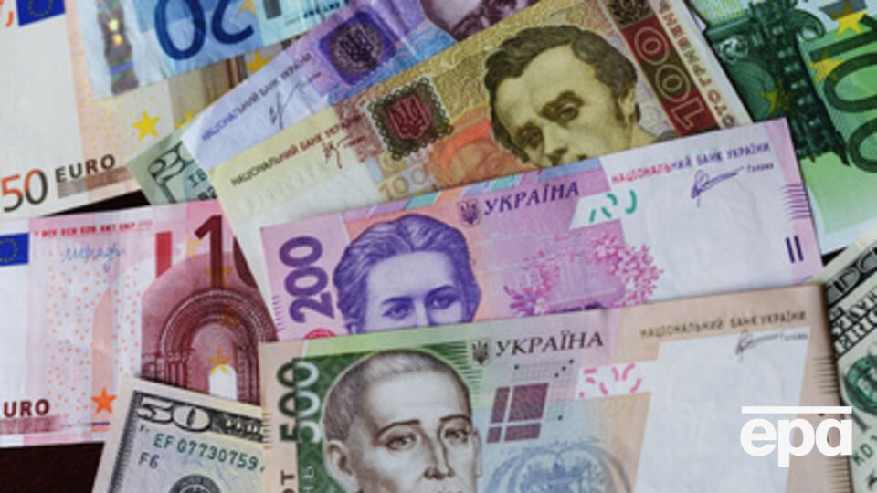 Гривна начала сопротивляться наступлению доллара