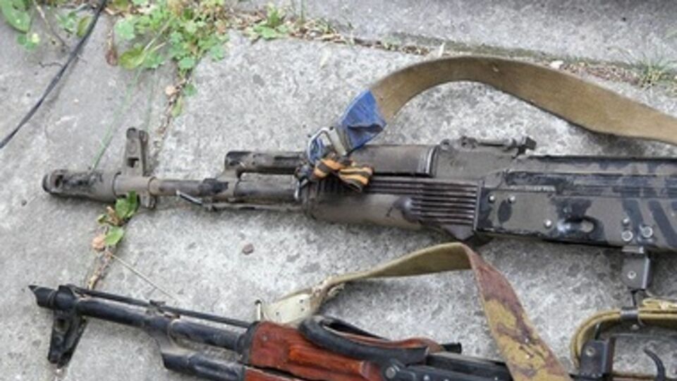 Террористы похитили базы данных, угрожая применить оружие