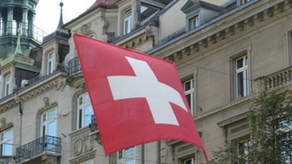 Швейцария запретила въезд в страну 26 россиянам, среди которых политики и бизнесмены