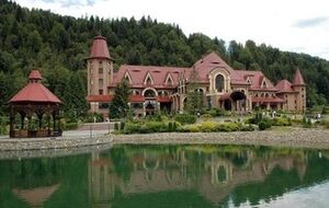 Резиденция "Синегора" находится в селе Гута Ивано-Франковской области